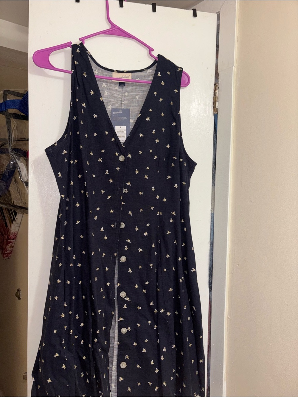 Universal Thread Black Sleeveless Dress with Cream Floral Print